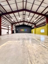 819 Whispering Pines Ln, Grass Valley, CA à louer Photo intérieure- Image 1 de 17