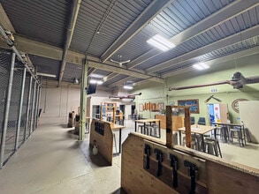 2015 32nd Ave NE, Calgary, AB à louer Photo intérieure- Image 2 de 9