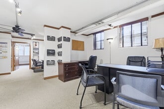 2545 Garfield Ave, Minneapolis, MN à louer Photo intérieure- Image 1 de 16