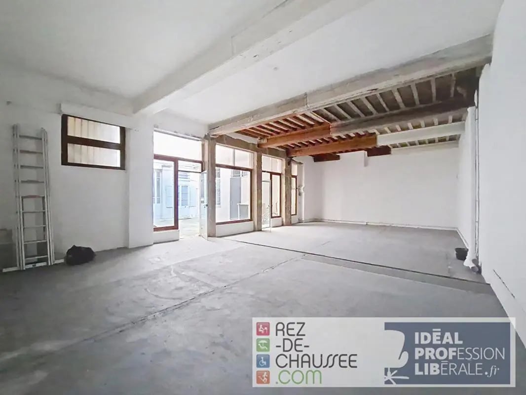 Multifamily in Lyon for sale Interior Photo- Image 1 of 6