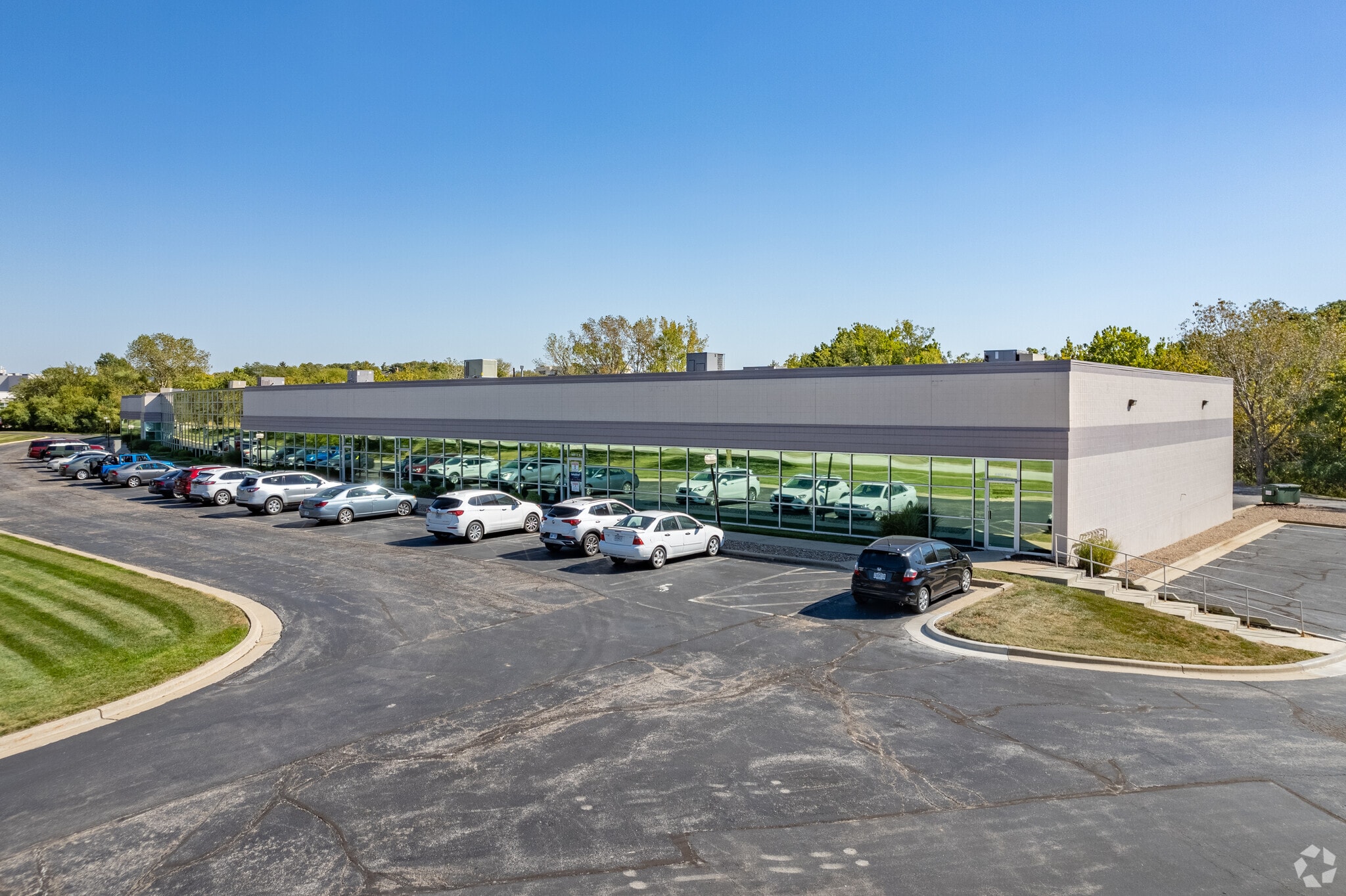 8301 NW 101st Ter, Kansas City, MO for lease Primary Photo- Image 1 of 20