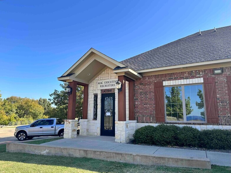 7000 Parkwood Blvd, Frisco, TX à vendre - Photo du bâtiment - Image 2 de 6