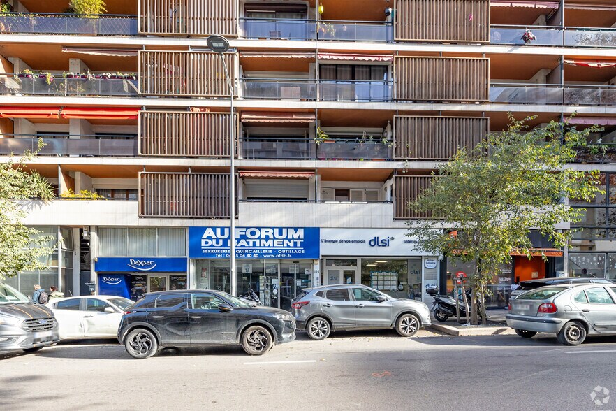 Office in Marseille for lease - Building Photo - Image 3 of 15