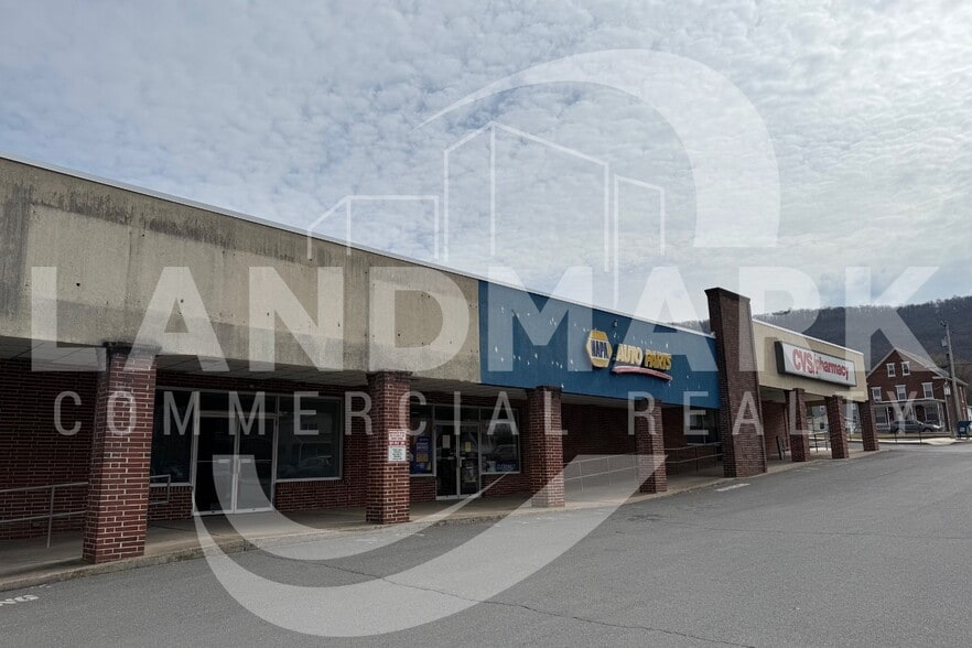 203 S Market St, Millersburg, PA for lease - Primary Photo - Image 1 of 1