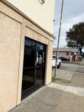 524 Tennessee St, Vallejo, CA for lease Interior Photo- Image 2 of 5