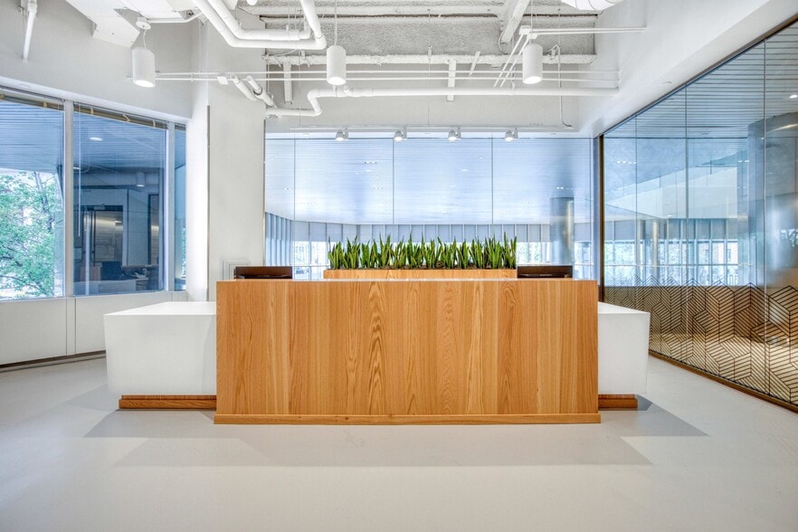 257-258 Upper St, London for lease - Interior Photo - Image 3 of 9