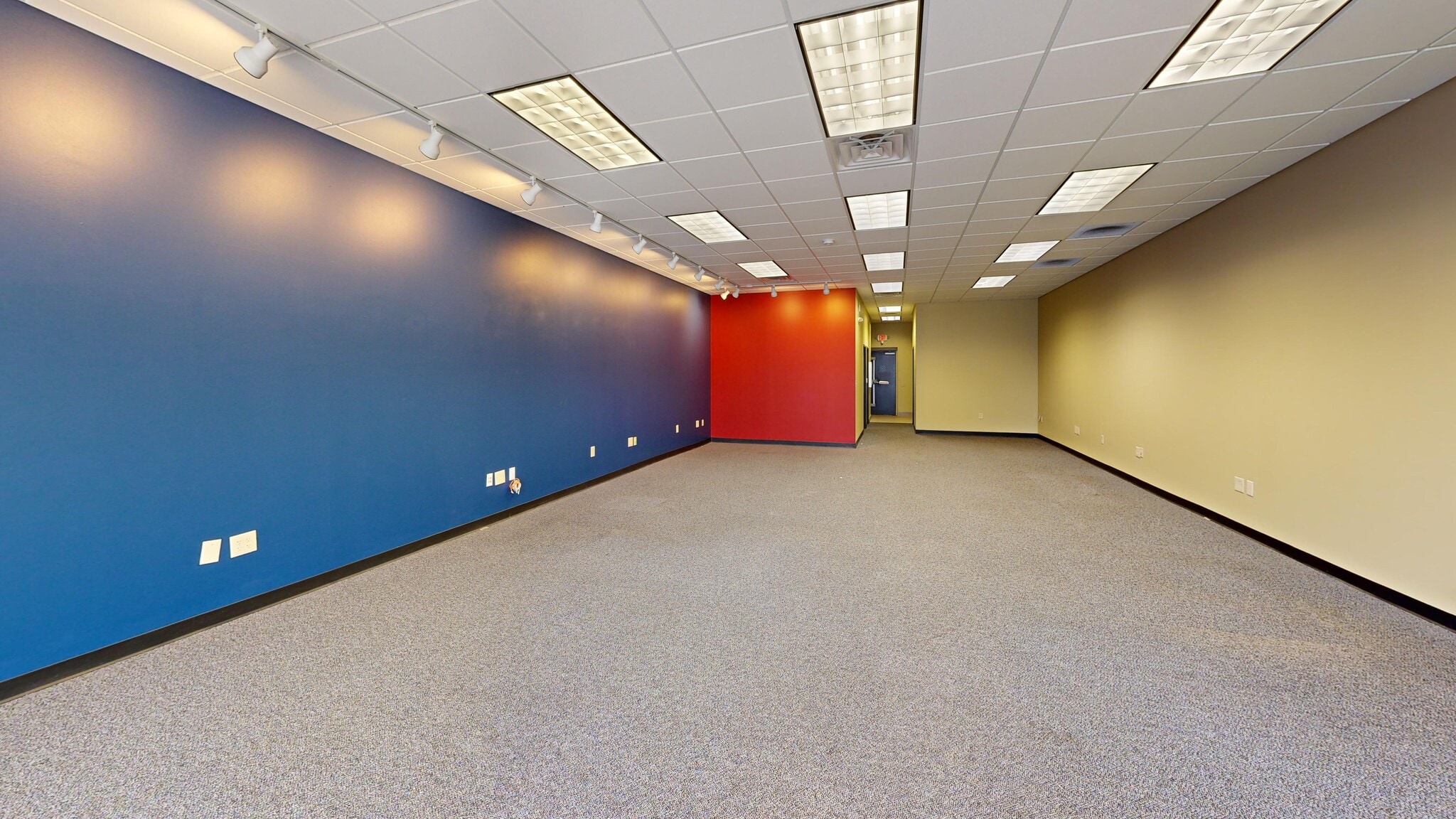 2789 E State St, Salem, OH for lease Interior Photo- Image 1 of 11