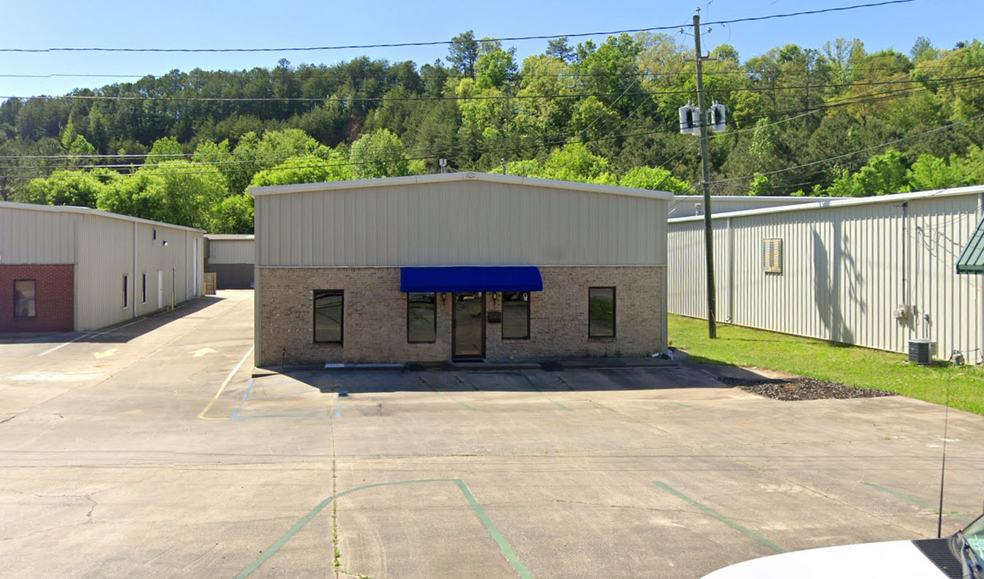 1005 Yeager Pky, Pelham, AL for lease - Building Photo - Image 1 of 3