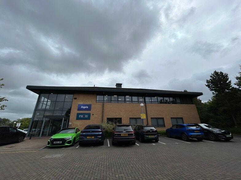 2 The Brooms, Bristol for lease - Building Photo - Image 3 of 3