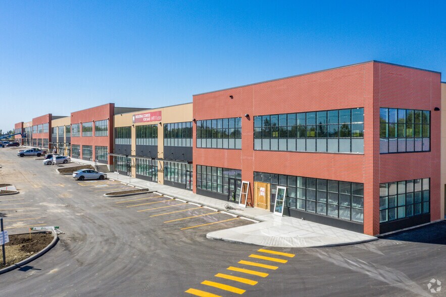 5035-5075 11 St SE, Calgary, AB à vendre - Photo principale - Image 1 de 5