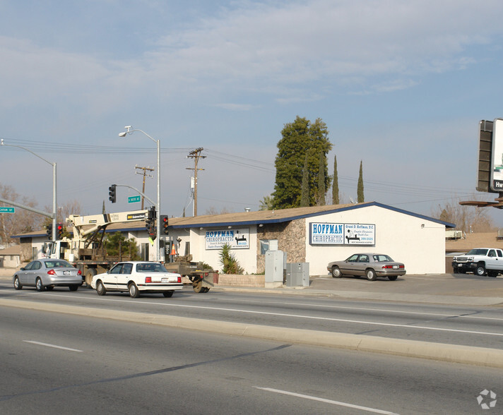 712-800 N Chester Ave, Bakersfield, CA à louer - Photo du b timent - Image 1 de 8