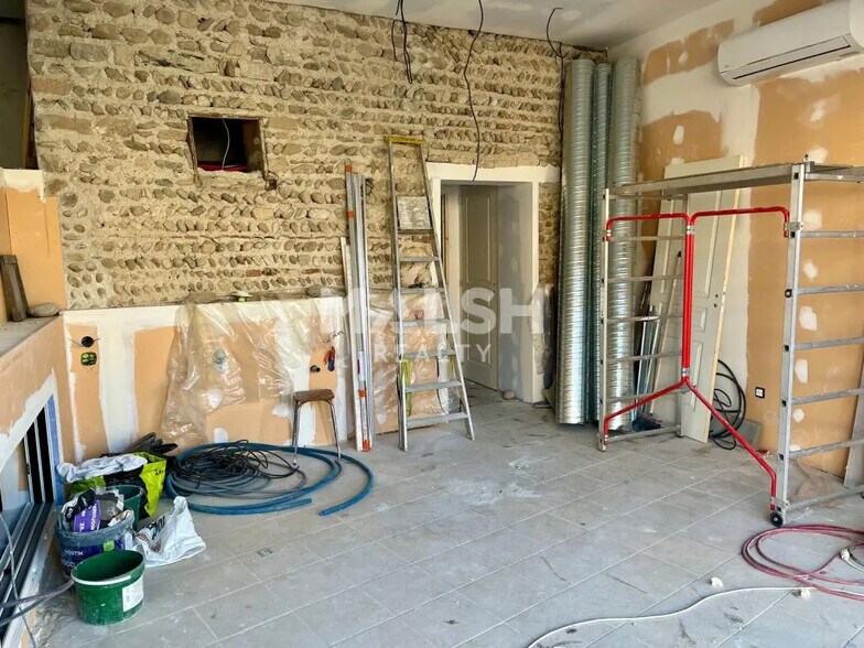 Retail in Caluire-et-Cuire for lease - Construction Photo - Image 1 of 4