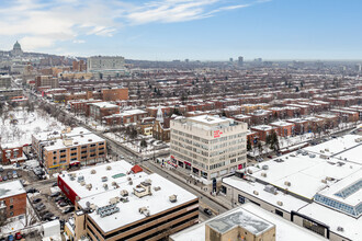 6600 Ch De La Côte-Des-Neiges, Montréal, QC - Aérien  Vue de la carte