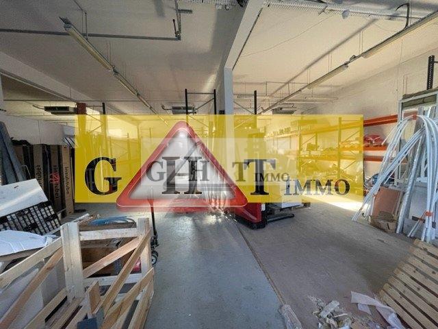 Industrial in Neuilly-sur-Marne for lease - Interior Photo - Image 2 of 8