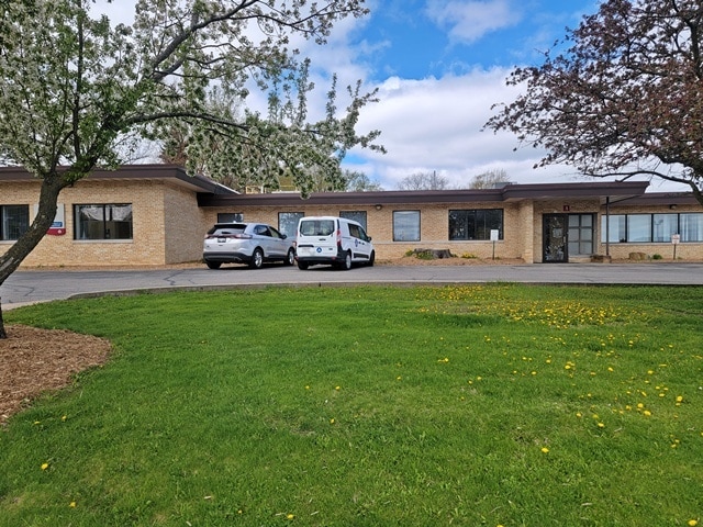 510 N Saint Joseph Ave, Marshfield, WI à vendre - Photo du bâtiment - Image 3 de 4