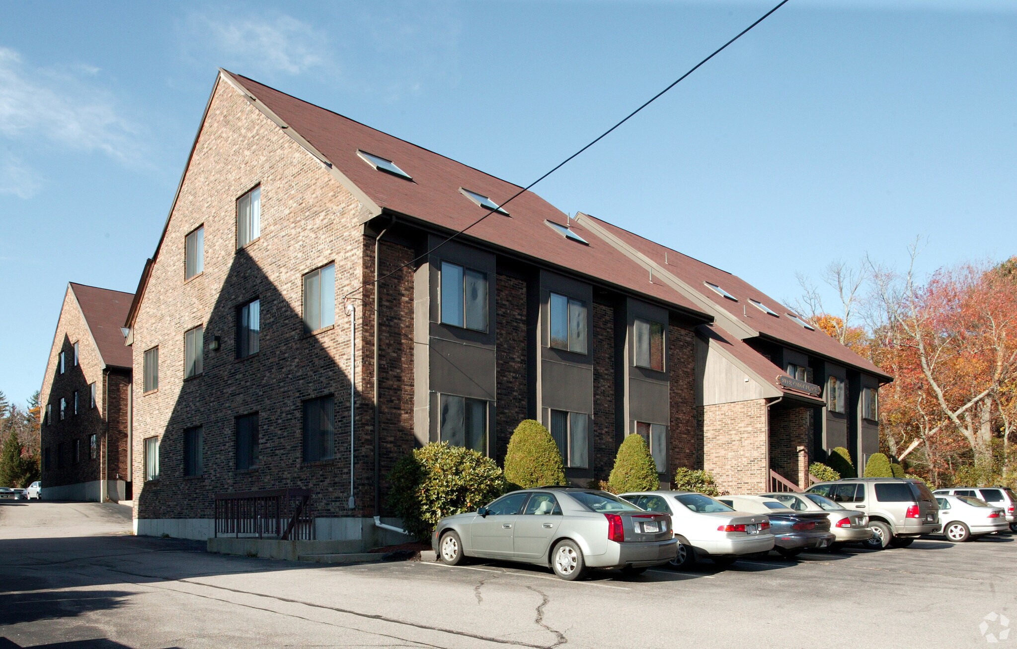 5 Cabot Pl, Stoughton, MA for sale Primary Photo- Image 1 of 3