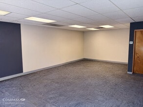 20340-20370 Empire Ave, Bend, OR à louer Photo intérieure- Image 2 de 4