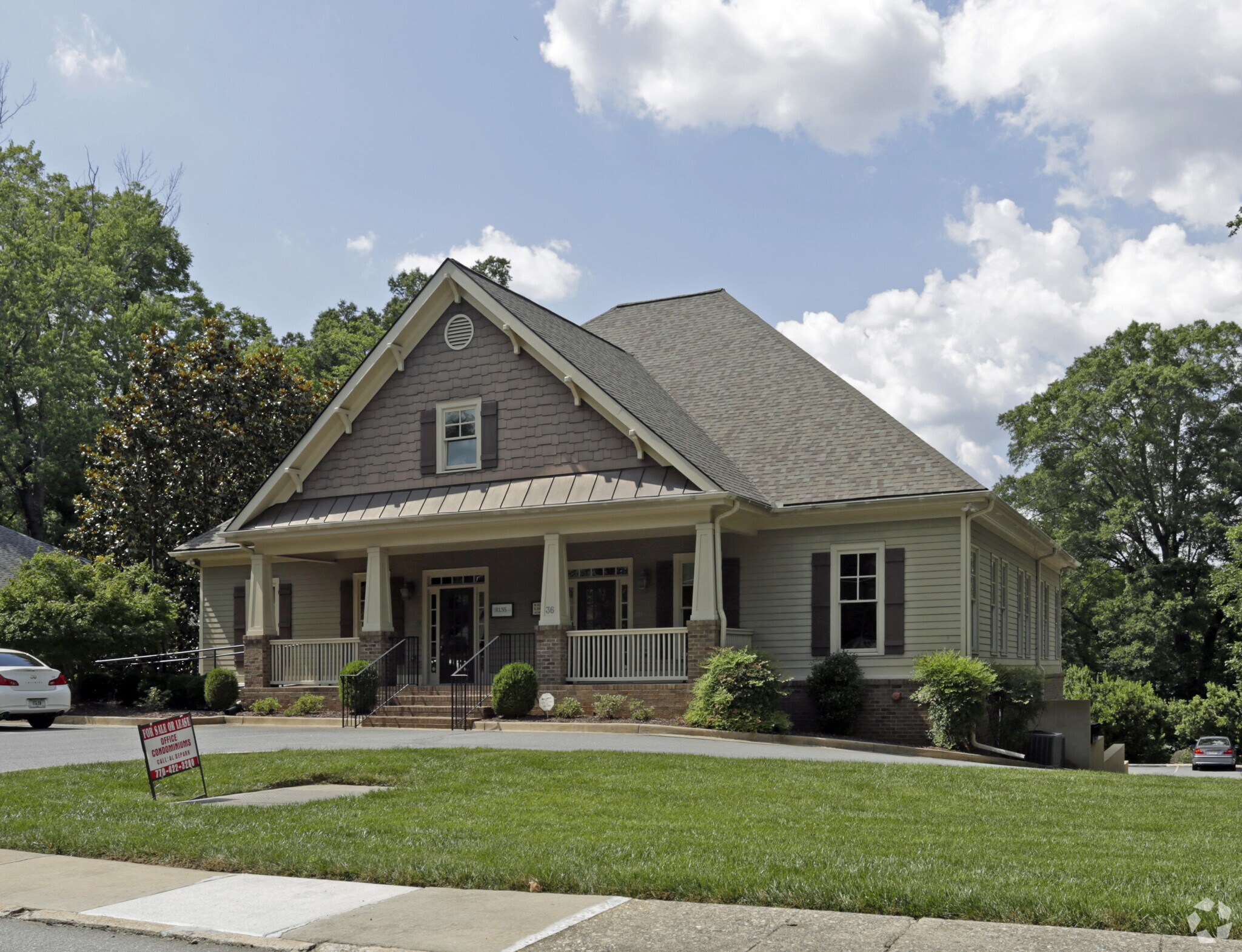 36 Trammell St SW, Marietta, GA à louer Photo principale- Image 1 de 11