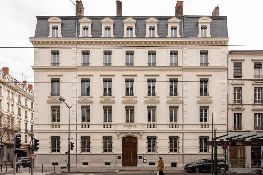 41 Cours De La Liberté, Lyon à louer - Photo du bâtiment - Image 2 de 19