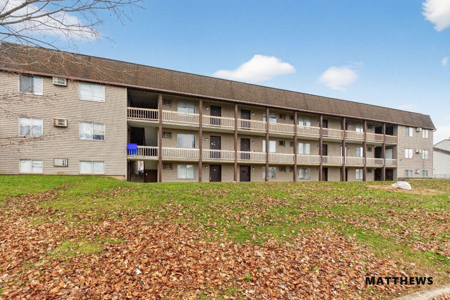 661 Kingsford Rd, Columbus, OH for sale - Building Photo - Image 2 of 3