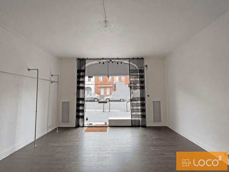147 Rue Du Faubourg Bonnefoy, Toulouse for sale - Building Photo - Image 1 of 7
