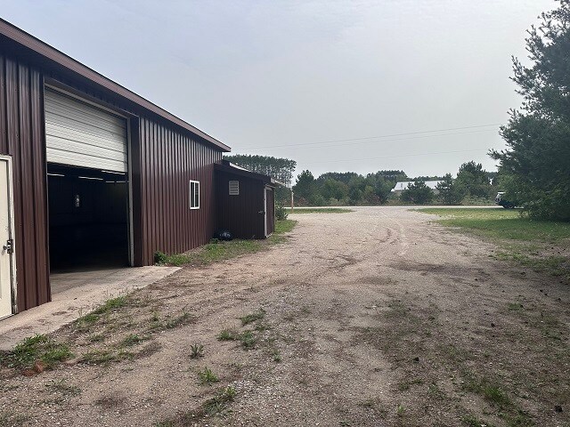 125 S Industrial Dr, Buckley, MI à louer - Photo du bâtiment - Image 3 de 23