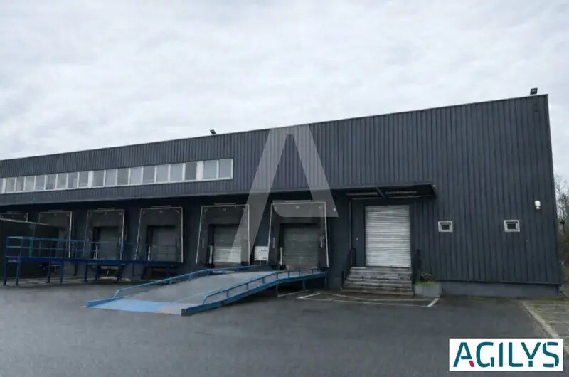 Industrial in Palaiseau for lease - Building Photo - Image 1 of 5
