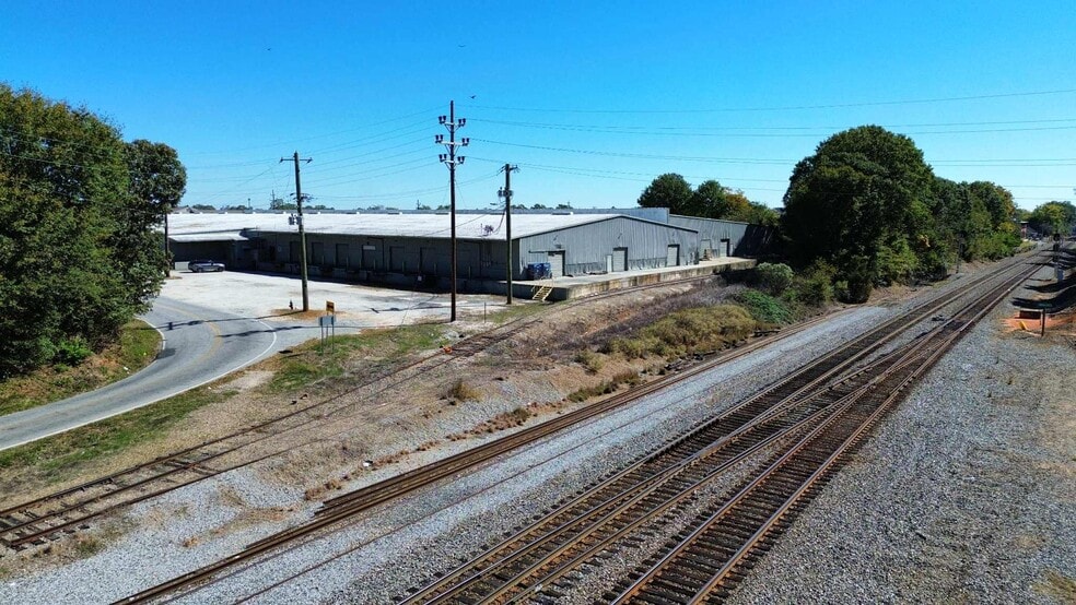 255 Franklin St, Spartanburg, SC for lease - Building Photo - Image 3 of 10