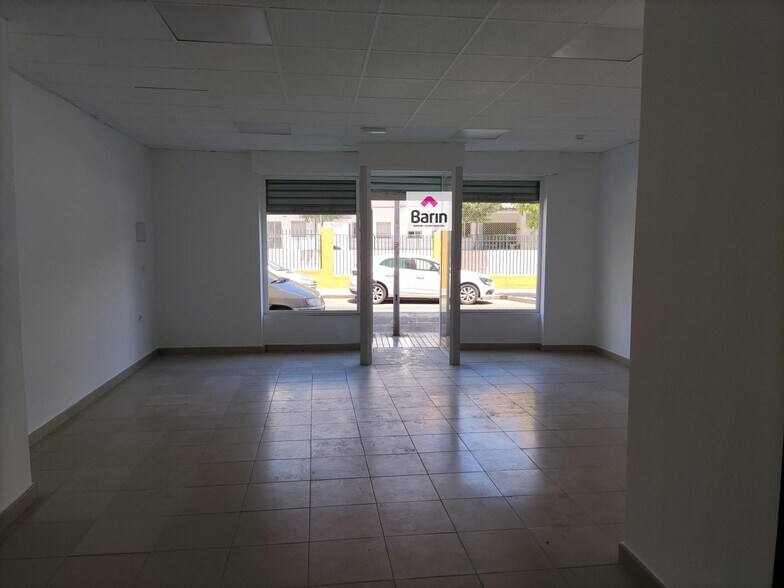 Calle la Previsión, 19, Córdoba, Córdoba à louer - Photo du bâtiment - Image 2 de 7