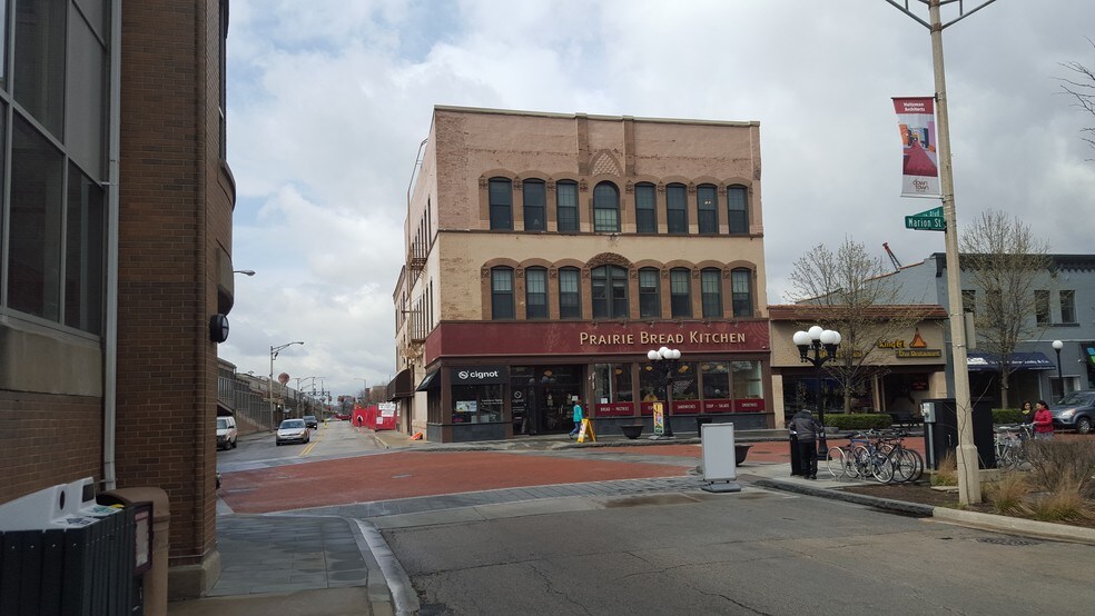101 N Marion St, Oak Park, IL à louer - Photo du bâtiment - Image 3 de 4
