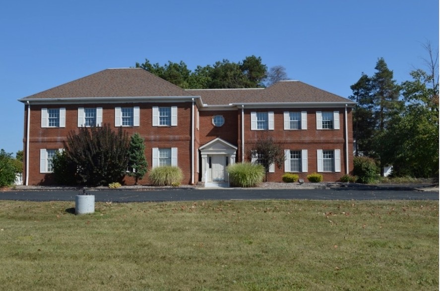 10235 Brecksville Rd, Brecksville, OH à vendre - Photo du bâtiment - Image 1 de 1