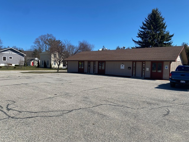 228 Seventh St, Frankfort, MI for lease - Building Photo - Image 2 of 24