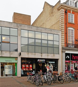 Plus de détails pour 15 Fitzroy St, Cambridge - Commerce de détail à louer
