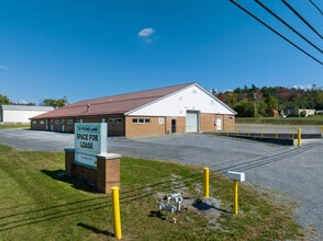 338 Pound Ln, Duncansville, PA à louer Photo intérieure- Image 2 de 4