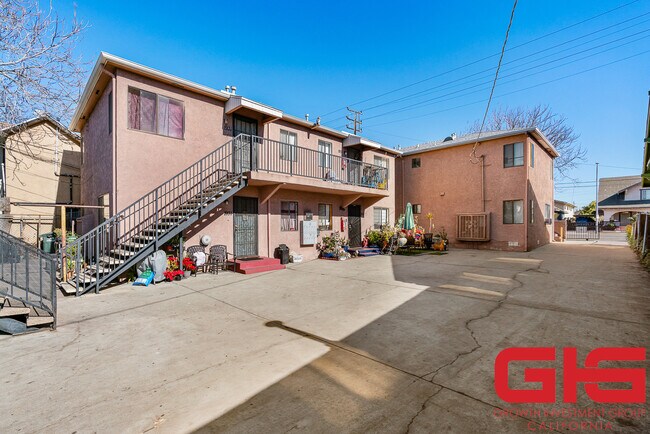 Plus de détails pour 1927-1933 Griffin Ave, Los Angeles, CA - Multi-résidentiel à vendre