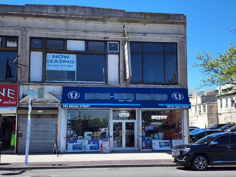 889 Broad St, Newark, NJ for sale - Building Photo - Image 1 of 1