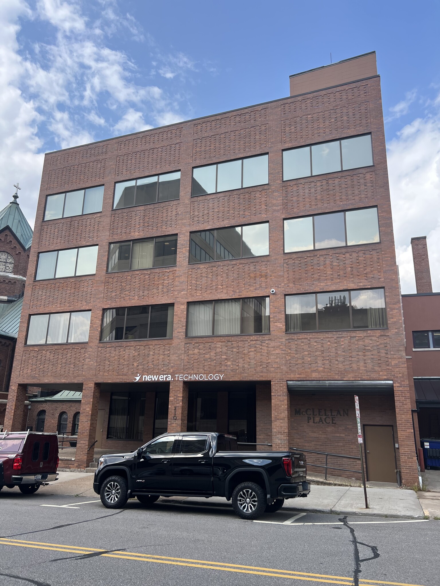 210 McClellan St, Wausau, WI à louer Photo principale- Image 1 de 7