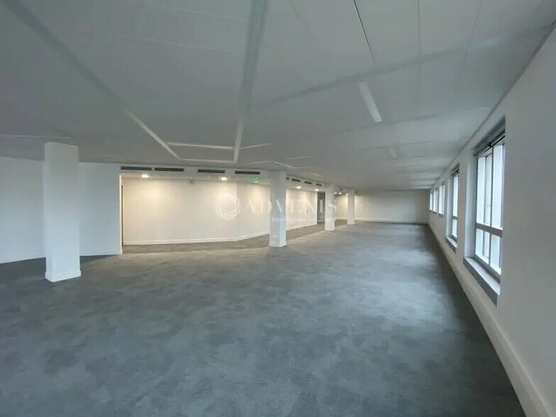 Office in Boulogne-Billancourt for lease - Interior Photo - Image 3 of 10