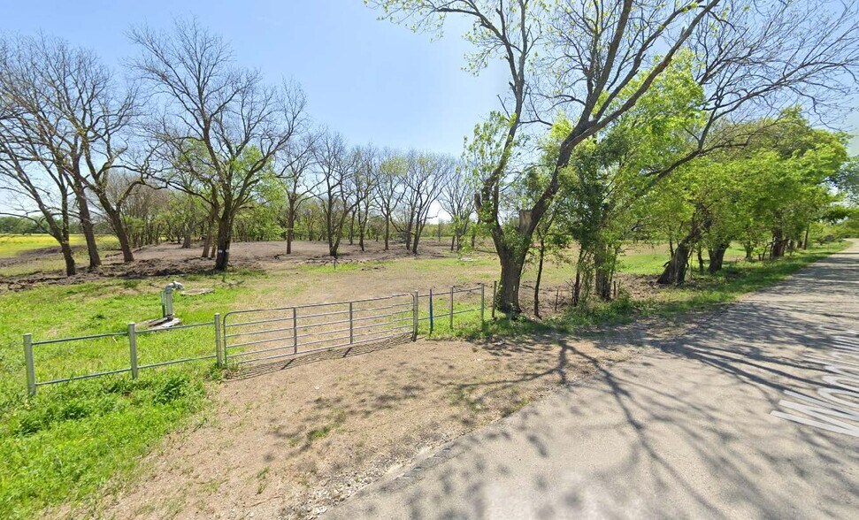 Woodlawn Rd, McKinney, TX à vendre - Photo du bâtiment - Image 2 de 6