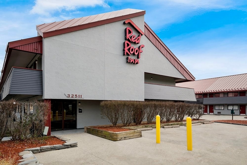 32511 Concord Dr, Madison Heights, MI for sale Building Photo- Image 1 of 12