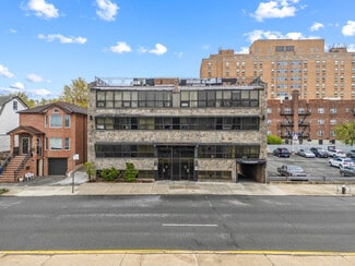 More details for 4221 Francis Lewis Blvd, Bayside, NY - Office for Sale