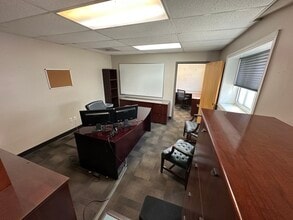 8271 Brock Bridge Rd, Laurel, MD for sale Interior Photo- Image 1 of 8