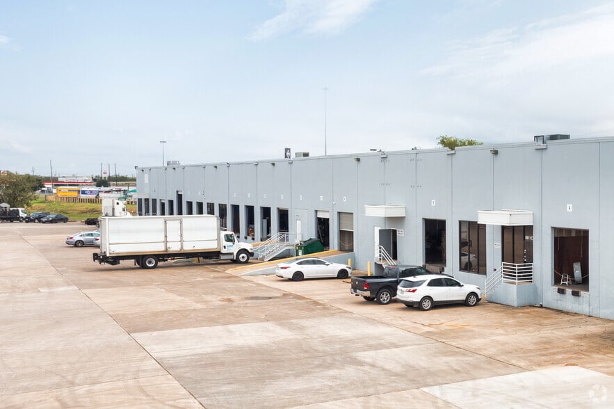 8811 Wallisville Rd, Houston, TX for lease - Building Photo - Image 3 of 5