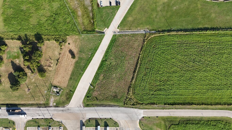 131 Main Street, Ennis, TX for sale - Aerial - Image 2 of 11