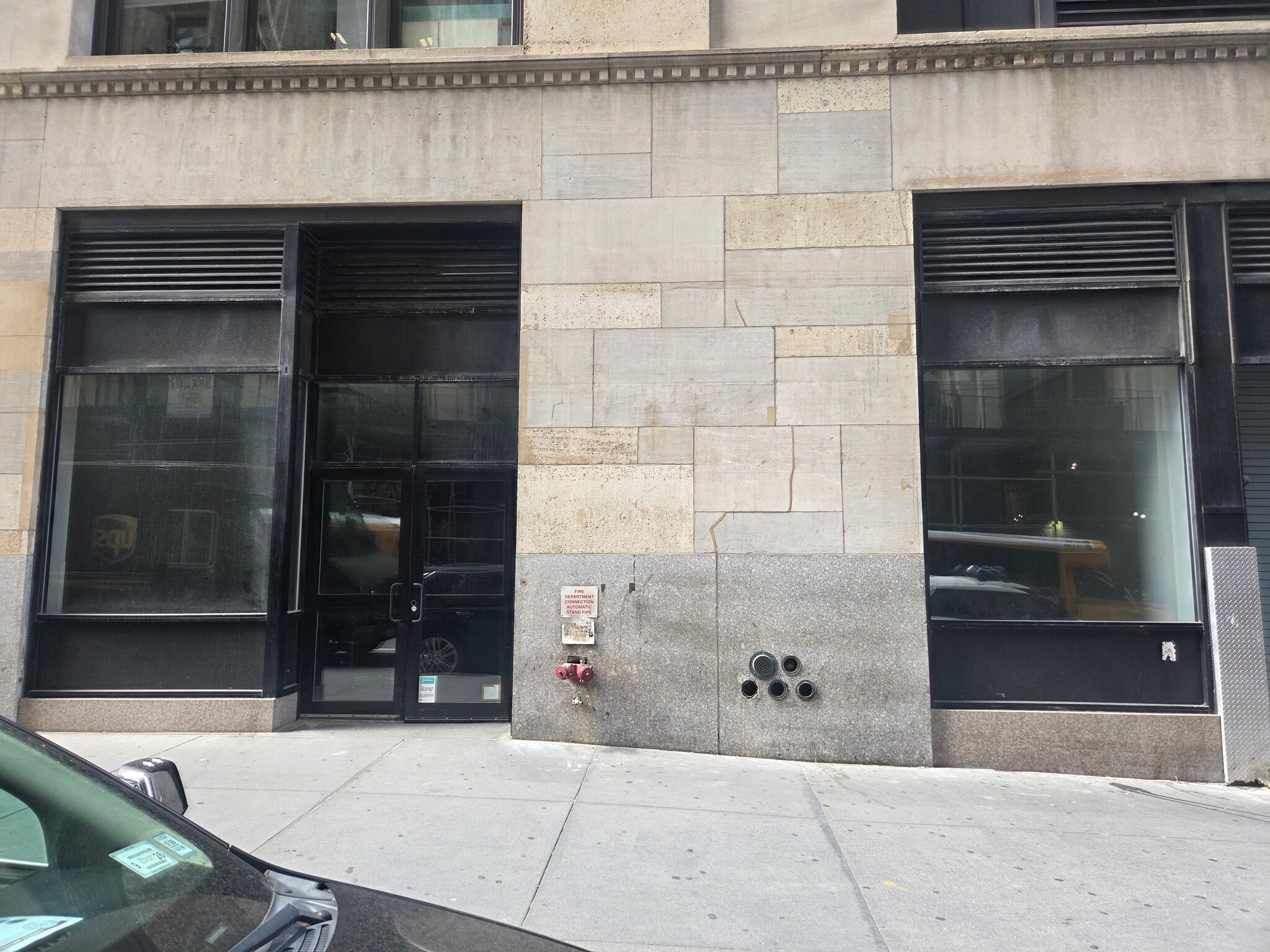 225 Broadway, New York, NY for lease Interior Photo- Image 1 of 4