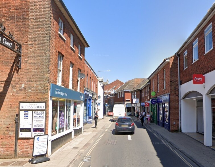 High Street, Dereham à vendre - Photo du bâtiment - Image 2 de 4