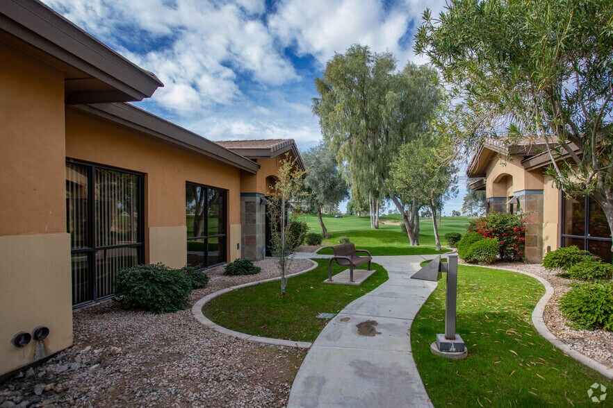 6640 E Baseline Rd, Mesa, AZ à vendre - Photo du bâtiment - Image 2 de 16