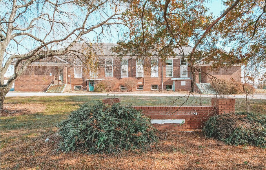 6125 NC Hwy 16 Hwy, Taylorsville, NC à vendre - Photo du bâtiment - Image 3 de 3