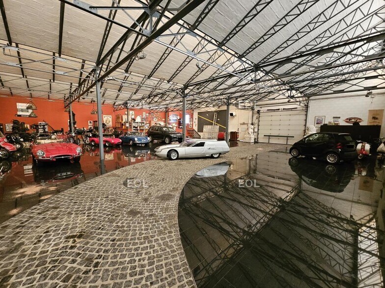 Flex dans Vitry-sur-Seine à louer - Photo du bâtiment - Image 2 de 10