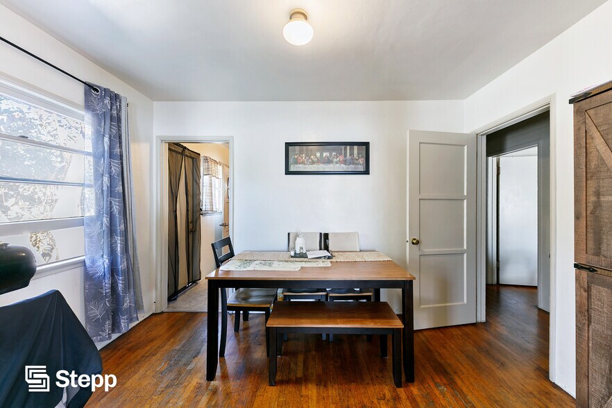 2409 Cedar Ave, Long Beach, CA à vendre - Photo du bâtiment - Image 3 de 17